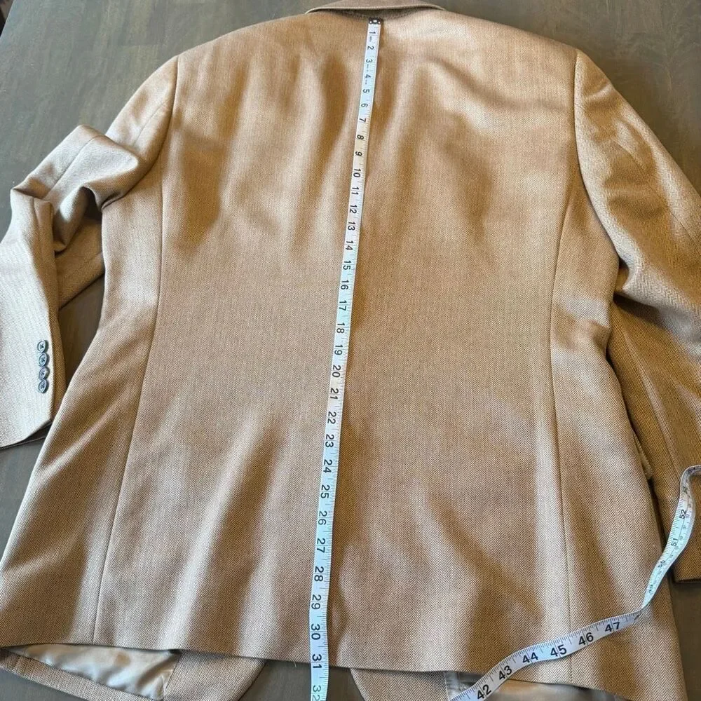 Jos A Bank Men’s Sports Coat 43R Brown Herringbone